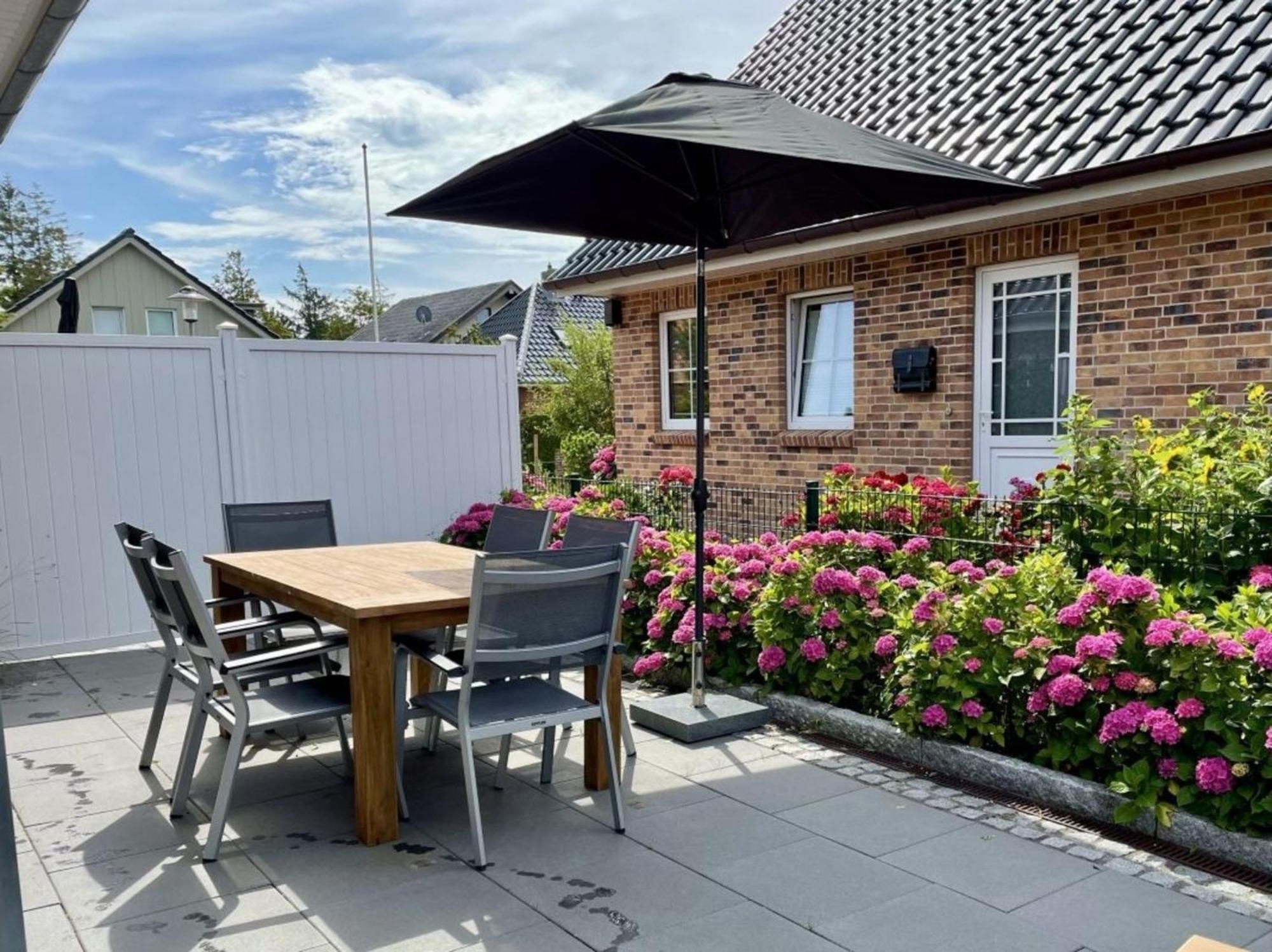 Haus Katharina Links Villa Wyk auf Föhr Exteriör bild